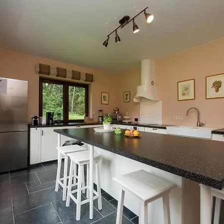 Tenneville With Sauna * Erneuville