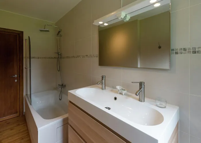 Tenneville With Sauna Villa